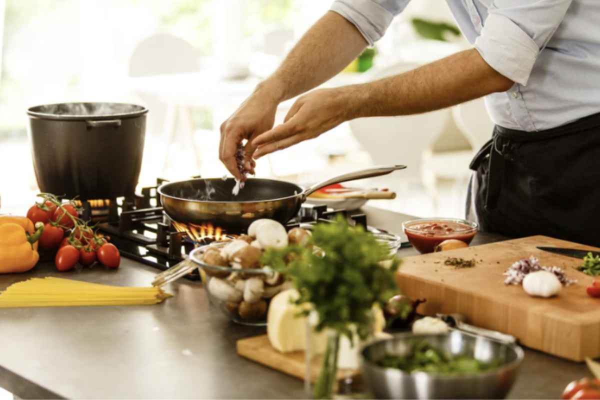 cucinare L’applicazione gratuita “Cucinalo”, sviluppata da Giovanni Luca Morvillo, sta riscuotendo grande successo tra gli utenti italiani e non solo.